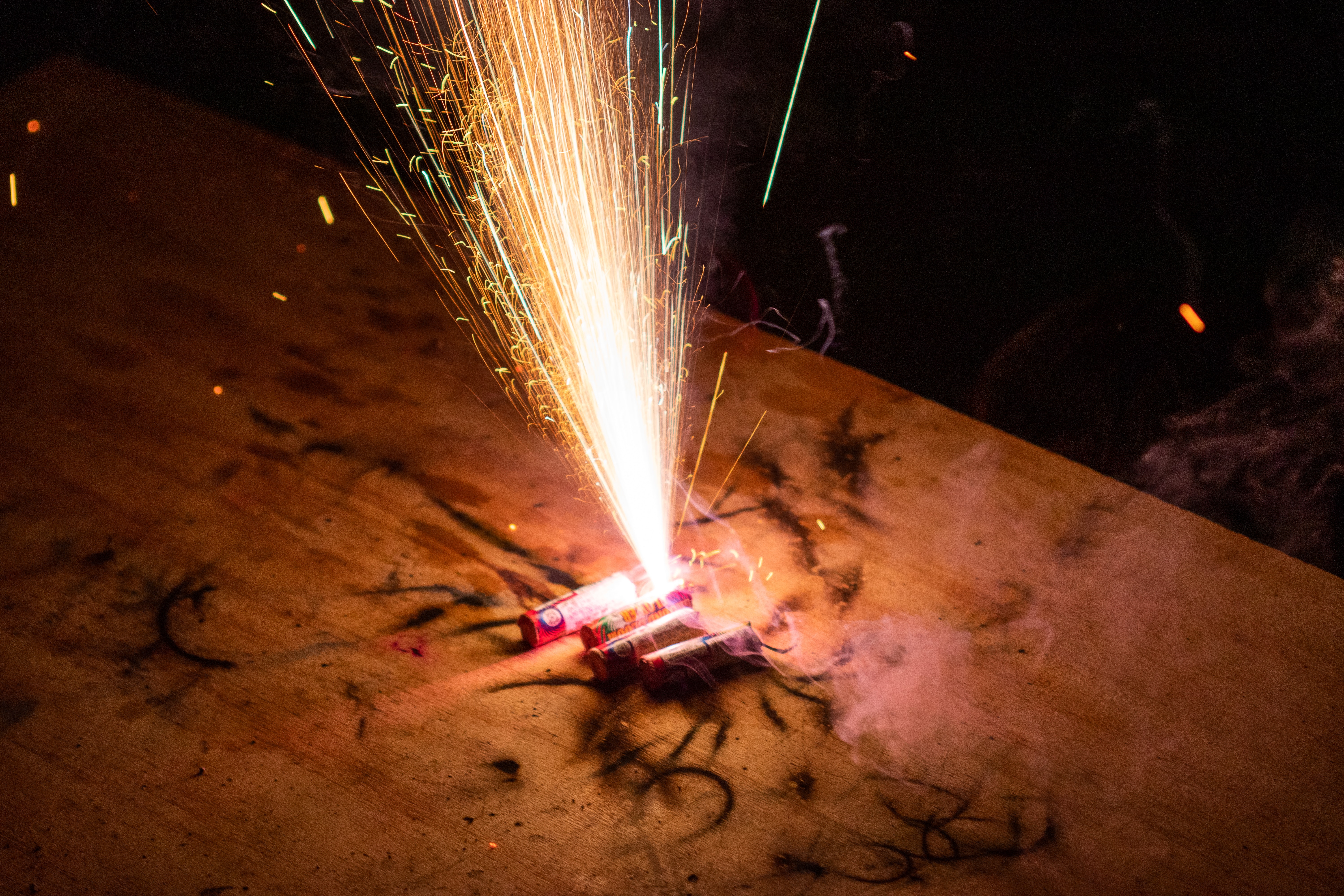 CAPODANNO IN SICUREZZA | Vademecum di Regione Lombardia sulla sicurezza dei fuochi artificiali